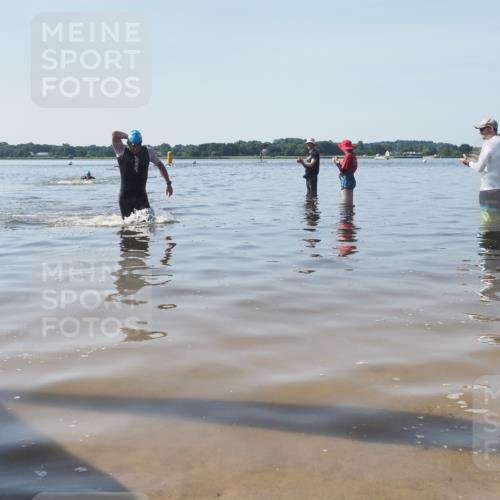 22.06.2025 - Viking Triathlon KatJ http://msf.ph/oto/8089254 22.06.2025 10:24:52 Schwimmen 4, 329, 521 meine-sportfotos.de