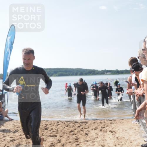 22.06.2025 - Viking Triathlon MichiJ http://msf.ph/oto/8089260 22.06.2025 10:37:25 Schwimmen 21, 34, 131, 141, 180, 187, 233, 253, 312, 316, 344, 370, 383, 456, 649 meine-sportfotos.de