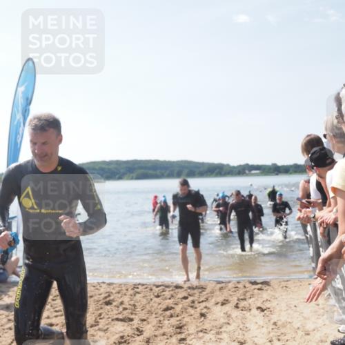22.06.2025 - Viking Triathlon MichiJ http://msf.ph/oto/8089268 22.06.2025 10:37:25 Schwimmen 21, 34, 131, 141, 180, 187, 233, 253, 312, 316, 344, 370, 383, 456, 649 meine-sportfotos.de