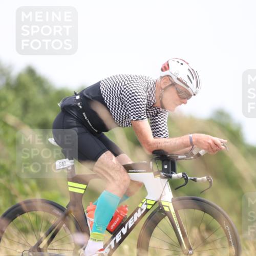22.06.2025 - Viking Triathlon Yannick Fuchs http://msf.ph/oto/8089269 22.06.2025 13:20:14 Radfahren 319, 543 meine-sportfotos.de
