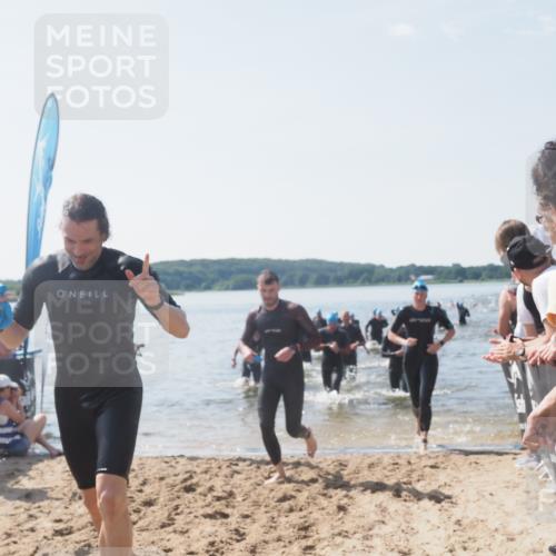 22.06.2025 - Viking Triathlon MichiJ http://msf.ph/oto/8089342 22.06.2025 10:37:28 Schwimmen 21, 34, 131, 141, 163, 177, 180, 187, 233, 253, 312, 316, 344, 370, 383, 456, 639 meine-sportfotos.de
