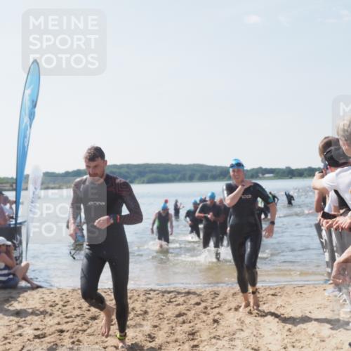 22.06.2025 - Viking Triathlon MichiJ http://msf.ph/oto/8089389 22.06.2025 10:37:29 Schwimmen 21, 34, 131, 141, 163, 177, 180, 187, 233, 245, 253, 312, 316, 344, 383, 456, 614, 639 meine-sportfotos.de