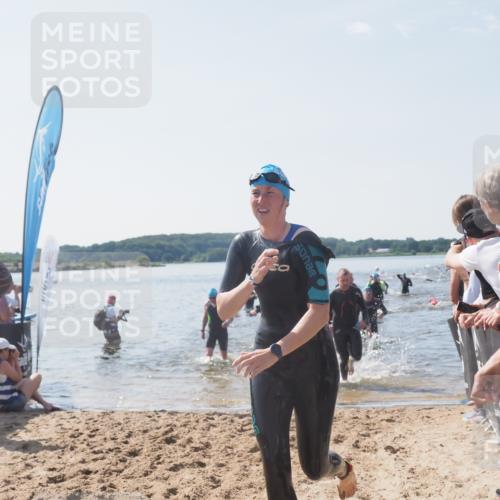 22.06.2025 - Viking Triathlon MichiJ http://msf.ph/oto/8089418 22.06.2025 10:37:30 Schwimmen 21, 34, 131, 141, 163, 177, 180, 187, 233, 245, 253, 312, 316, 344, 383, 456, 614, 639 meine-sportfotos.de