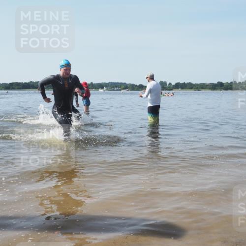 22.06.2025 - Viking Triathlon KatJ http://msf.ph/oto/8089429 22.06.2025 10:25:05 Schwimmen 4, 521 meine-sportfotos.de