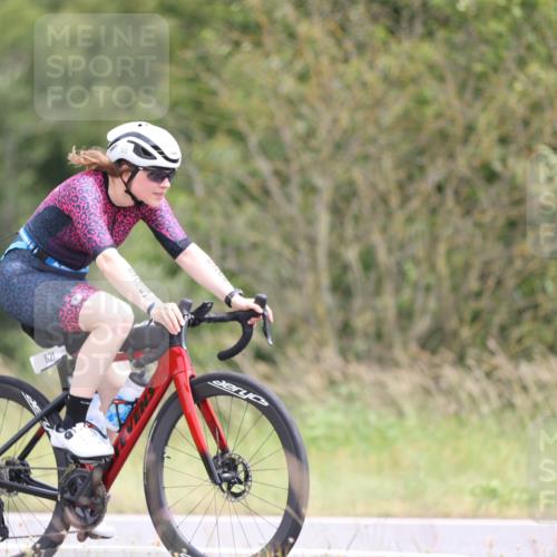 22.06.2025 - Viking Triathlon Yannick Fuchs http://msf.ph/oto/8089481 22.06.2025 13:21:09 Radfahren 333, 412, 525, 615 meine-sportfotos.de