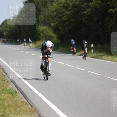 22.06.2025 - Viking Triathlon Yannick Fuchs http://msf.ph/oto/8089487 22.06.2025 11:04:52 Radfahren 156, 167, 182, 370, 557 meine-sportfotos.de