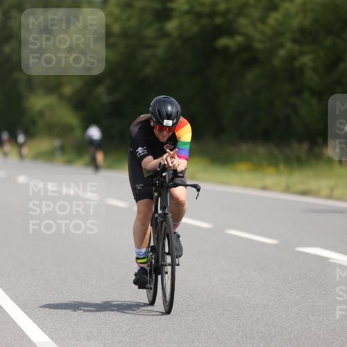 22.06.2025 - Viking Triathlon Yannick Fuchs http://msf.ph/oto/8089488 22.06.2025 11:49:59 Radfahren 11, 33, 150, 182, 257, 376, 638 meine-sportfotos.de