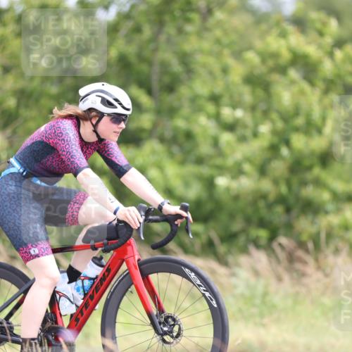 22.06.2025 - Viking Triathlon Yannick Fuchs http://msf.ph/oto/8089489 22.06.2025 13:21:10 Radfahren 333, 412, 525, 615 meine-sportfotos.de