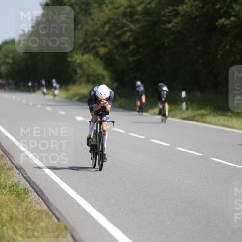22.06.2025 - Viking Triathlon Yannick Fuchs http://msf.ph/oto/8089492 22.06.2025 11:04:52 Radfahren 156, 167, 182, 370, 557 meine-sportfotos.de