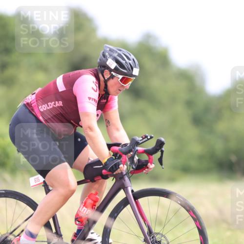 22.06.2025 - Viking Triathlon Yannick Fuchs http://msf.ph/oto/8089530 22.06.2025 13:21:12 Radfahren 333, 525, 615 meine-sportfotos.de