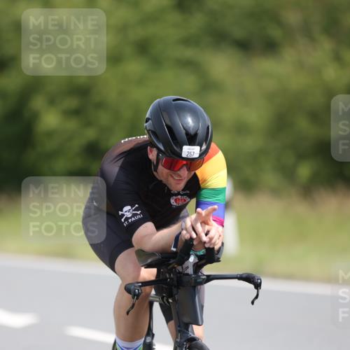 22.06.2025 - Viking Triathlon Yannick Fuchs http://msf.ph/oto/8089535 22.06.2025 11:50:00 Radfahren 11, 33, 150, 182, 257, 376, 638 meine-sportfotos.de
