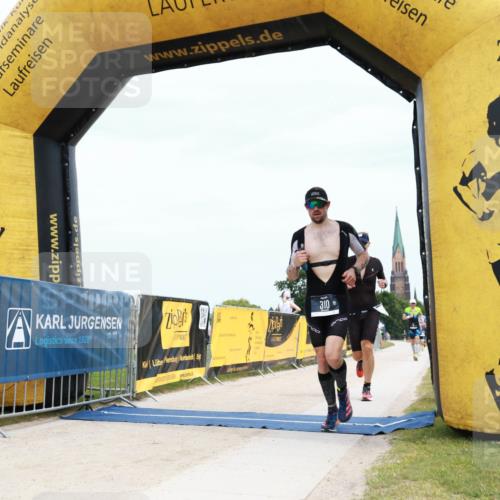22.06.2025 - Viking Triathlon H.Heesch http://msf.ph/oto/8089539 22.06.2025 13:30:53 Laufen 310, 331, 450 meine-sportfotos.de