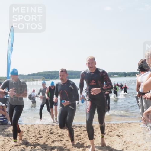 22.06.2025 - Viking Triathlon MichiJ http://msf.ph/oto/8089563 22.06.2025 10:37:34 Schwimmen 21, 34, 131, 141, 163, 177, 180, 187, 245, 253, 312, 316, 344, 456, 506, 614, 639, 645 meine-sportfotos.de