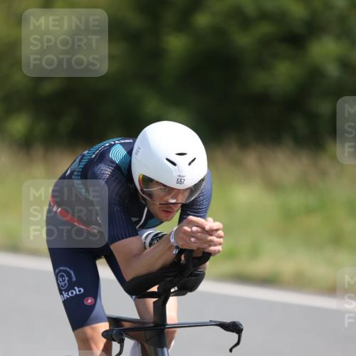 22.06.2025 - Viking Triathlon Yannick Fuchs http://msf.ph/oto/8089568 22.06.2025 11:04:54 Radfahren 156, 167, 182, 370, 553, 557 meine-sportfotos.de