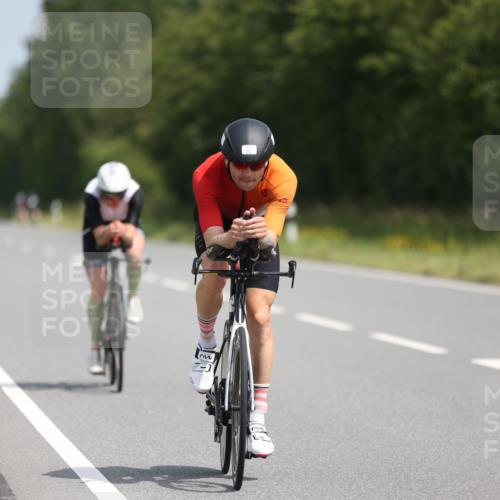 22.06.2025 - Viking Triathlon Yannick Fuchs http://msf.ph/oto/8089578 22.06.2025 11:50:02 Radfahren 11, 33, 150, 182, 257, 376, 553, 638 meine-sportfotos.de