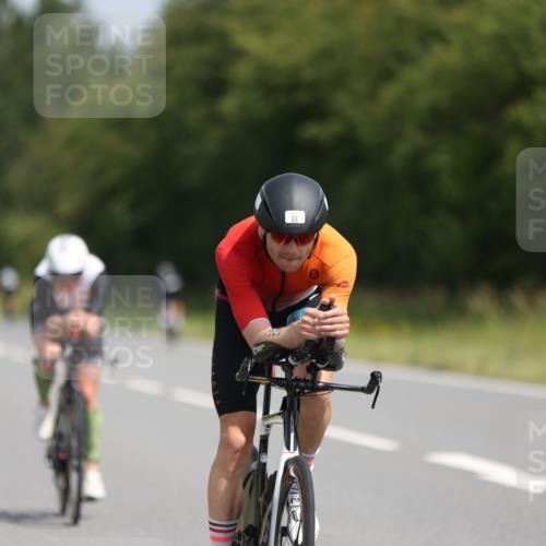 22.06.2025 - Viking Triathlon Yannick Fuchs http://msf.ph/oto/8089595 22.06.2025 11:50:02 Radfahren 11, 33, 150, 182, 257, 376, 553, 638 meine-sportfotos.de