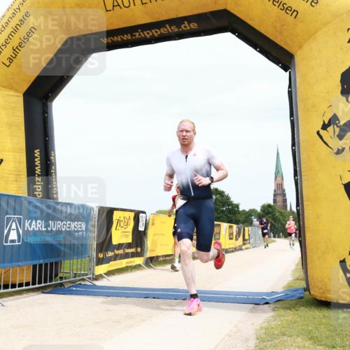 22.06.2025 - Viking Triathlon H.Heesch http://msf.ph/oto/8089602 22.06.2025 13:31:43 Laufen 5, 421 meine-sportfotos.de