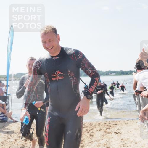 22.06.2025 - Viking Triathlon MichiJ http://msf.ph/oto/8089607 22.06.2025 10:37:35 Schwimmen 21, 131, 141, 163, 177, 180, 187, 245, 253, 312, 316, 344, 411, 456, 506, 614, 639, 645 meine-sportfotos.de