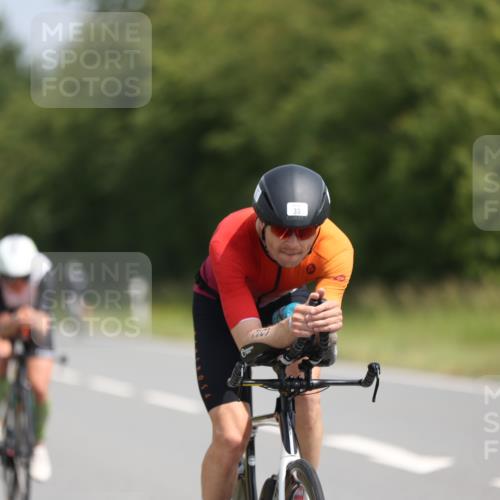 22.06.2025 - Viking Triathlon Yannick Fuchs http://msf.ph/oto/8089608 22.06.2025 11:50:03 Radfahren 11, 33, 150, 182, 257, 376, 553, 638 meine-sportfotos.de