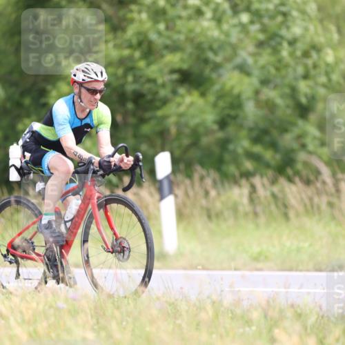 22.06.2025 - Viking Triathlon Yannick Fuchs http://msf.ph/oto/8089636 22.06.2025 13:21:25 Radfahren 483, 489, 649 meine-sportfotos.de