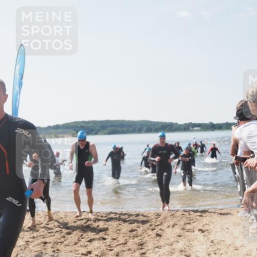 22.06.2025 - Viking Triathlon MichiJ http://msf.ph/oto/8089641 22.06.2025 10:37:36 Schwimmen 21, 131, 141, 163, 177, 180, 187, 245, 253, 316, 411, 456, 506, 614, 639, 645 meine-sportfotos.de