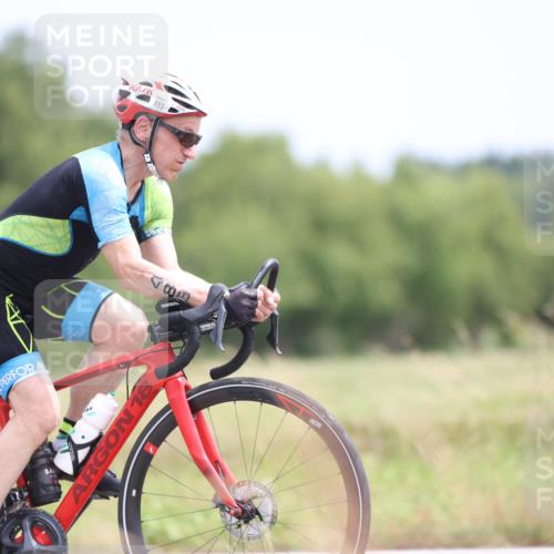 22.06.2025 - Viking Triathlon Yannick Fuchs http://msf.ph/oto/8089663 22.06.2025 13:21:27 Radfahren 483, 489, 649 meine-sportfotos.de
