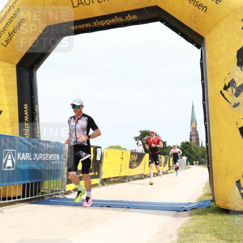 22.06.2025 - Viking Triathlon H.Heesch http://msf.ph/oto/8089702 22.06.2025 13:32:57 Laufen 284, 511 meine-sportfotos.de