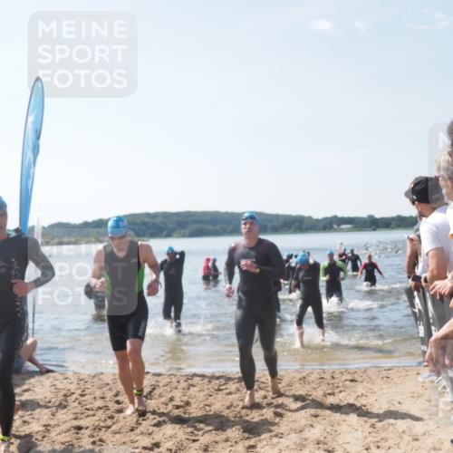 22.06.2025 - Viking Triathlon MichiJ http://msf.ph/oto/8089710 22.06.2025 10:37:37 Schwimmen 21, 131, 141, 163, 177, 180, 187, 245, 253, 316, 411, 433, 456, 506, 614, 619, 639, 645 meine-sportfotos.de