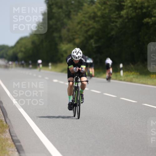 22.06.2025 - Viking Triathlon Yannick Fuchs http://msf.ph/oto/8089726 22.06.2025 11:50:16 Radfahren 72, 153, 523, 553, 639 meine-sportfotos.de