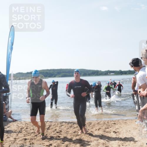 22.06.2025 - Viking Triathlon MichiJ http://msf.ph/oto/8089727 22.06.2025 10:37:37 Schwimmen 21, 131, 141, 163, 177, 180, 187, 245, 253, 316, 411, 433, 456, 506, 614, 619, 639, 645 meine-sportfotos.de