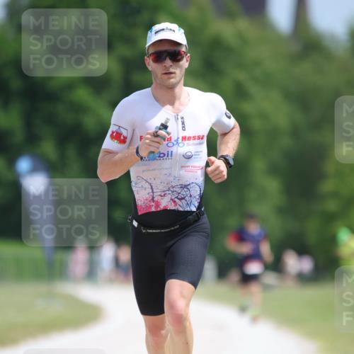 22.06.2025 - Viking Triathlon H.Heesch http://msf.ph/oto/8089734 22.06.2025 12:58:56 Laufen 521 meine-sportfotos.de