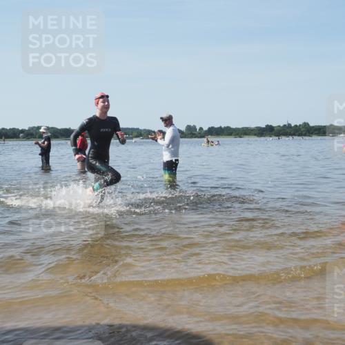 22.06.2025 - Viking Triathlon KatJ http://msf.ph/oto/8089735 22.06.2025 10:25:31 Schwimmen 2, 122, 641 meine-sportfotos.de