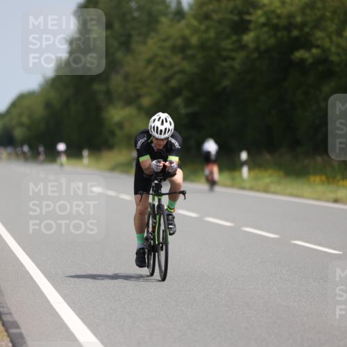 22.06.2025 - Viking Triathlon Yannick Fuchs http://msf.ph/oto/8089736 22.06.2025 11:50:17 Radfahren 72, 153, 523, 639 meine-sportfotos.de