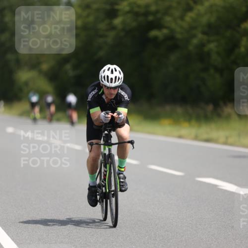 22.06.2025 - Viking Triathlon Yannick Fuchs http://msf.ph/oto/8089758 22.06.2025 11:50:18 Radfahren 72, 153, 523, 639 meine-sportfotos.de
