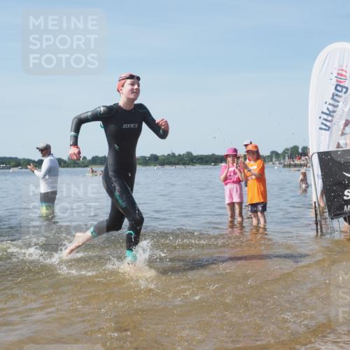 22.06.2025 - Viking Triathlon KatJ http://msf.ph/oto/8089794 22.06.2025 10:25:32 Schwimmen 2, 122, 420, 641 meine-sportfotos.de