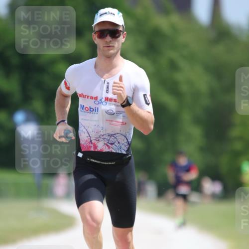 22.06.2025 - Viking Triathlon H.Heesch http://msf.ph/oto/8089797 22.06.2025 12:58:56 Laufen 521 meine-sportfotos.de