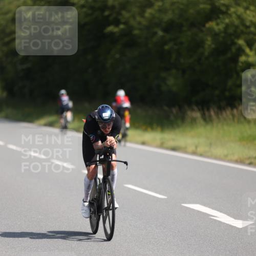 22.06.2025 - Viking Triathlon Yannick Fuchs http://msf.ph/oto/8089800 22.06.2025 11:05:36 Radfahren 93, 254, 335, 408, 535, 657, 661 meine-sportfotos.de