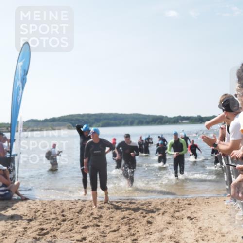 22.06.2025 - Viking Triathlon MichiJ http://msf.ph/oto/8089843 22.06.2025 10:37:39 Schwimmen 21, 131, 141, 163, 177, 187, 245, 396, 411, 433, 456, 506, 614, 619, 639, 645 meine-sportfotos.de