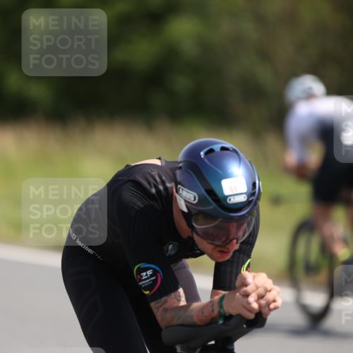 22.06.2025 - Viking Triathlon Yannick Fuchs http://msf.ph/oto/8089863 22.06.2025 11:05:37 Radfahren 93, 254, 335, 408, 535, 657, 661 meine-sportfotos.de