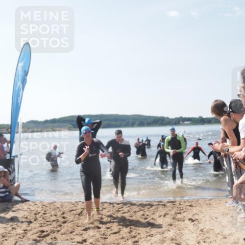 22.06.2025 - Viking Triathlon MichiJ http://msf.ph/oto/8089885 22.06.2025 10:37:40 Schwimmen 21, 131, 141, 163, 177, 187, 245, 396, 411, 433, 456, 506, 614, 619, 639, 645 meine-sportfotos.de