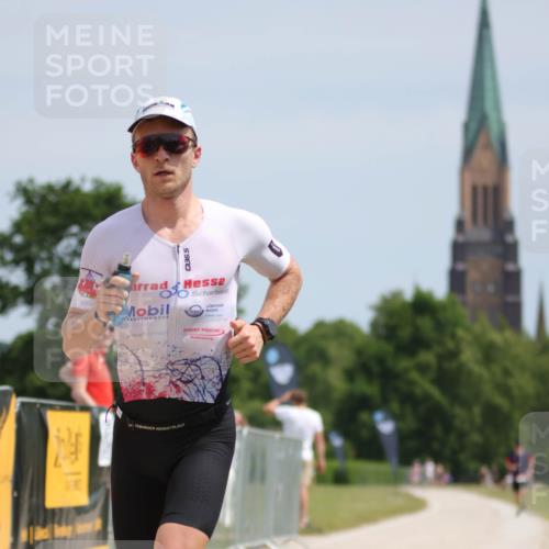 22.06.2025 - Viking Triathlon H.Heesch http://msf.ph/oto/8089918 22.06.2025 12:58:58 Laufen 521 meine-sportfotos.de