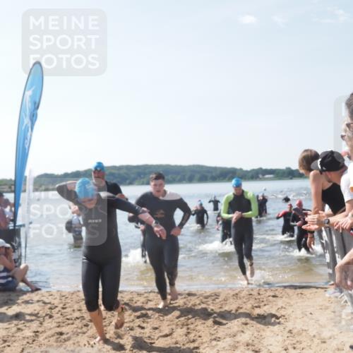 22.06.2025 - Viking Triathlon MichiJ http://msf.ph/oto/8089925 22.06.2025 10:37:41 Schwimmen 21, 141, 163, 177, 187, 245, 396, 411, 433, 456, 506, 614, 619, 639, 645 meine-sportfotos.de