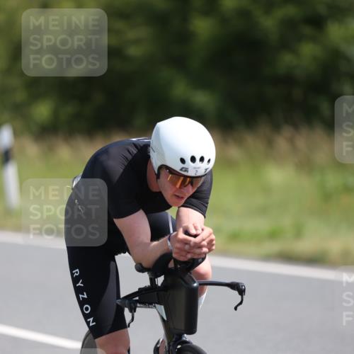 22.06.2025 - Viking Triathlon Yannick Fuchs http://msf.ph/oto/8089928 22.06.2025 11:06:06 Radfahren 1, 2, 44, 171, 281, 530, 610, 644, 655 meine-sportfotos.de