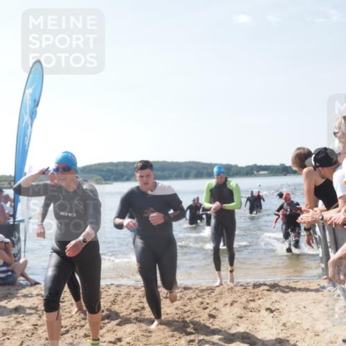 22.06.2025 - Viking Triathlon MichiJ http://msf.ph/oto/8089947 22.06.2025 10:37:42 Schwimmen 21, 141, 163, 177, 187, 245, 396, 411, 433, 456, 506, 614, 619, 639, 645 meine-sportfotos.de