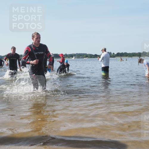 22.06.2025 - Viking Triathlon KatJ http://msf.ph/oto/8089950 22.06.2025 10:25:49 Schwimmen 10, 49, 420, 455, 485, 544, 557, 642 meine-sportfotos.de