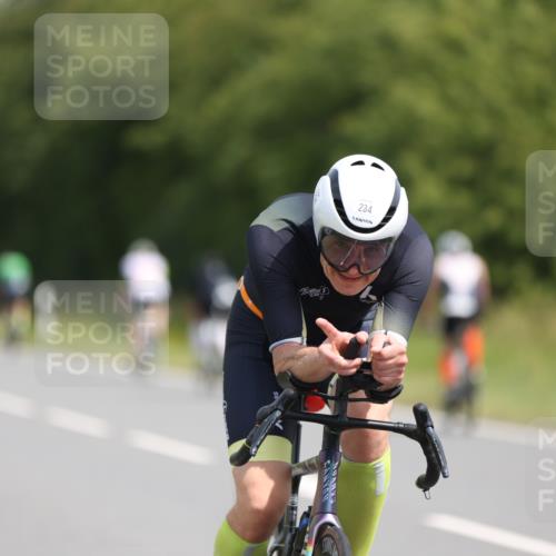 22.06.2025 - Viking Triathlon Yannick Fuchs http://msf.ph/oto/8089959 22.06.2025 11:50:44 Radfahren 17, 234, 509 meine-sportfotos.de