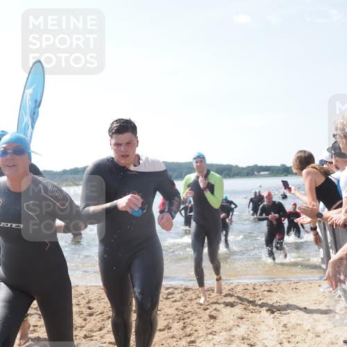 22.06.2025 - Viking Triathlon MichiJ http://msf.ph/oto/8089981 22.06.2025 10:37:43 Schwimmen 21, 141, 163, 177, 187, 245, 396, 411, 433, 506, 614, 619, 639, 645 meine-sportfotos.de