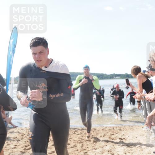 22.06.2025 - Viking Triathlon MichiJ http://msf.ph/oto/8089994 22.06.2025 10:37:43 Schwimmen 21, 141, 163, 177, 187, 245, 396, 411, 433, 506, 614, 619, 639, 645 meine-sportfotos.de