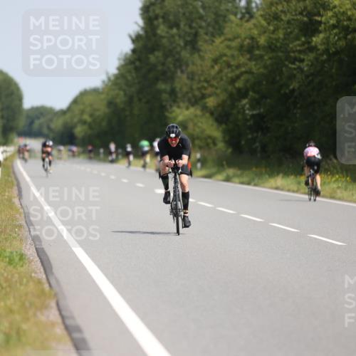 22.06.2025 - Viking Triathlon Yannick Fuchs http://msf.ph/oto/8089995 22.06.2025 11:50:52 Radfahren 14, 17, 358, 403, 440 meine-sportfotos.de