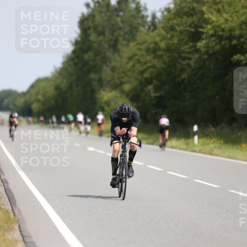 22.06.2025 - Viking Triathlon Yannick Fuchs http://msf.ph/oto/8090011 22.06.2025 11:50:54 Radfahren 14, 17, 358, 403, 440 meine-sportfotos.de